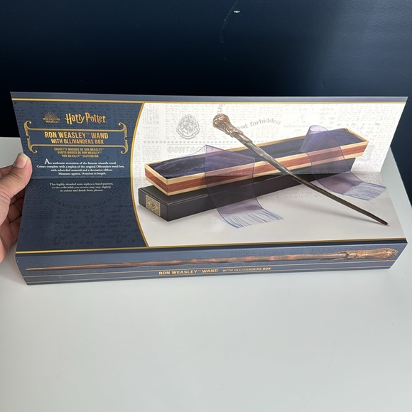 NIB Ron Weasley Wand with ollivanders box - Picture 4 of 4